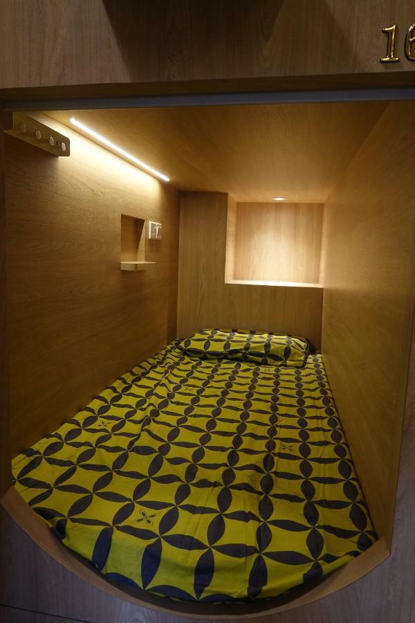 Gap Year Hostel Singapour Extérieur photo
