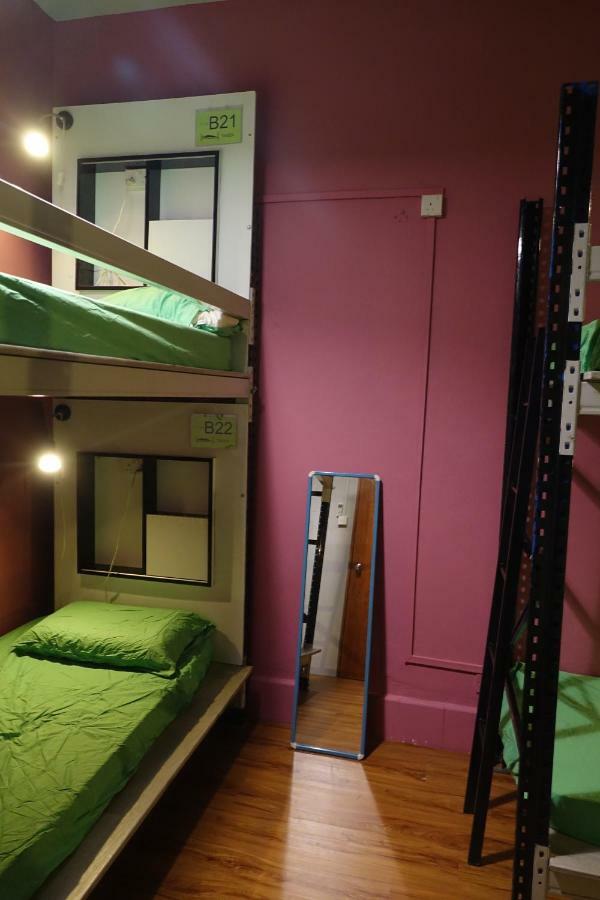 Gap Year Hostel Singapour Extérieur photo