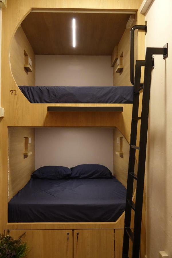 Gap Year Hostel Singapour Extérieur photo