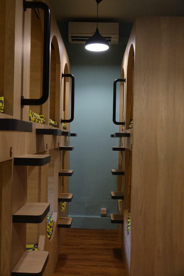 Gap Year Hostel Singapour Extérieur photo